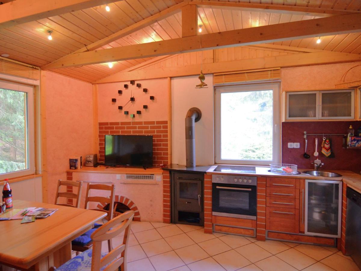 Beautiful Holiday Home With Covered Veranda Friedrichroda Bagian luar foto